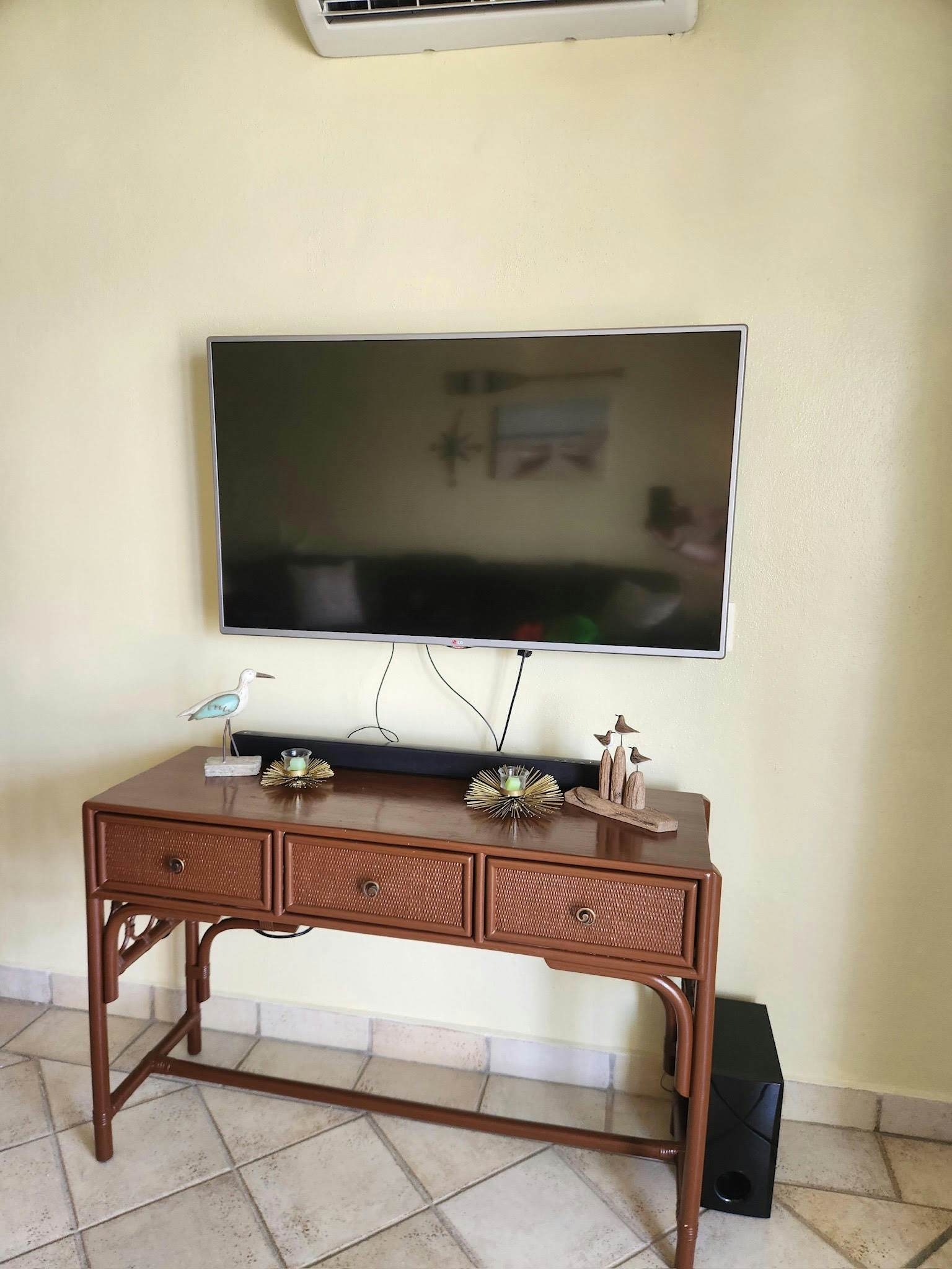 Peninsula PEN V1 208