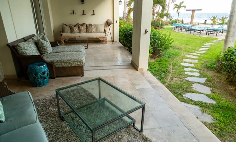 Tortuga Bay TBB 2102