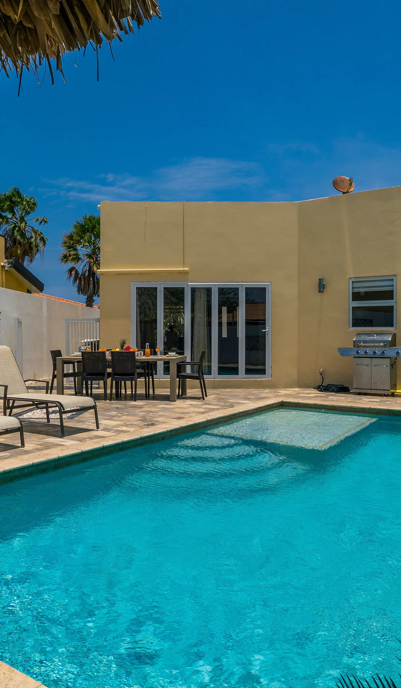 Turibana Villa