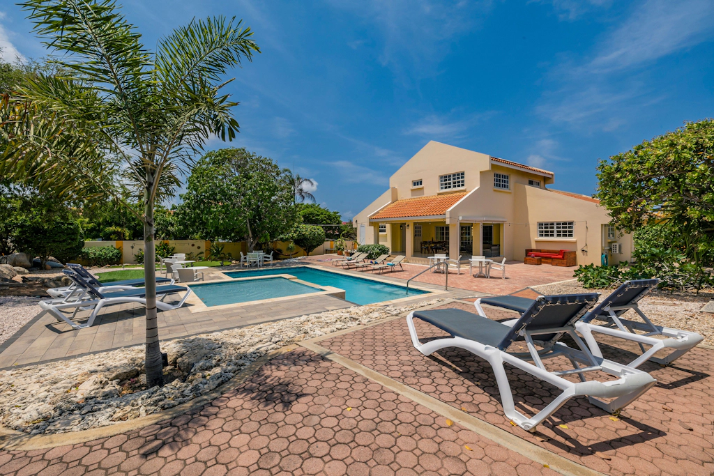 SunnyStay Villa Noord Aruba