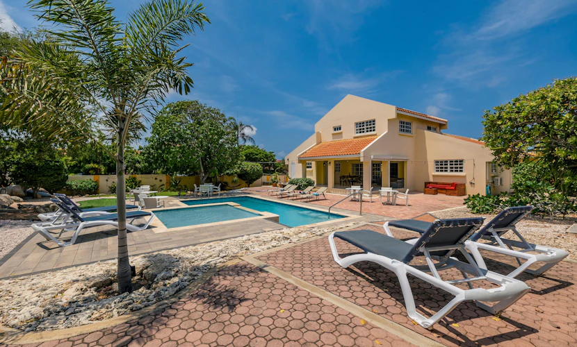Spacious 5-Bedroom Villa with Pool & Mini Golf