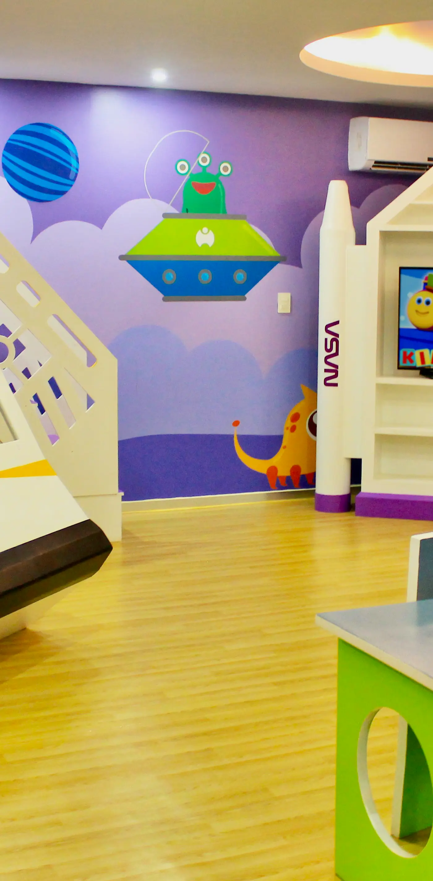 Menesse the City Menesse the City 2225