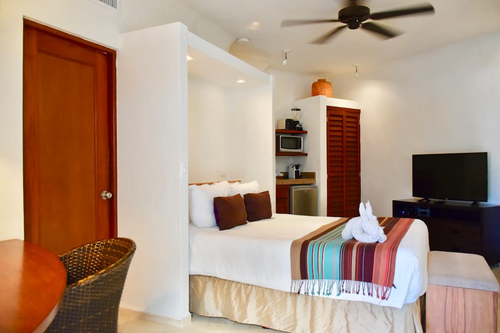Amazing studio with ocean view in the heart of Playa del Carmen. 109