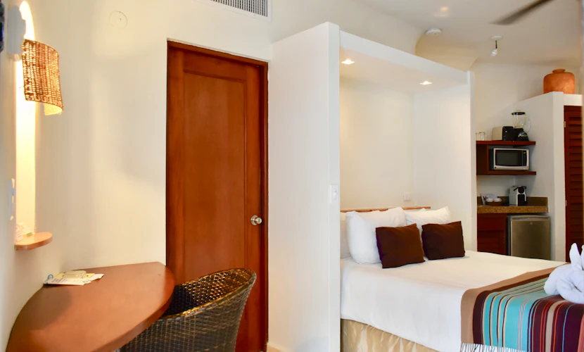 Amazing studio with ocean view in the heart of Playa del Carmen. 109