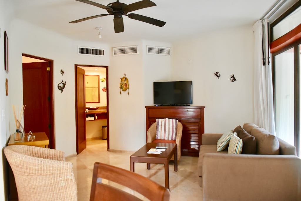 One Bedroom Suite and Ocean View. 306