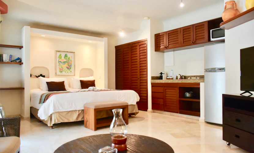 Amazing studio with ocean view in the heart of Playa del Carmen. 311