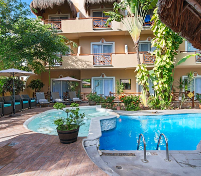 Riviera del Sol Double Queen Junior Suite, 103