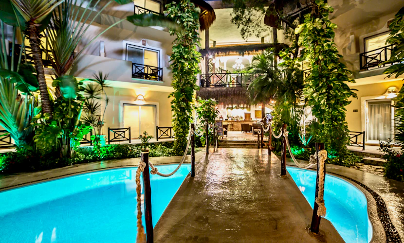 Riviera del Sol Amazing King Size Junior Suite 104