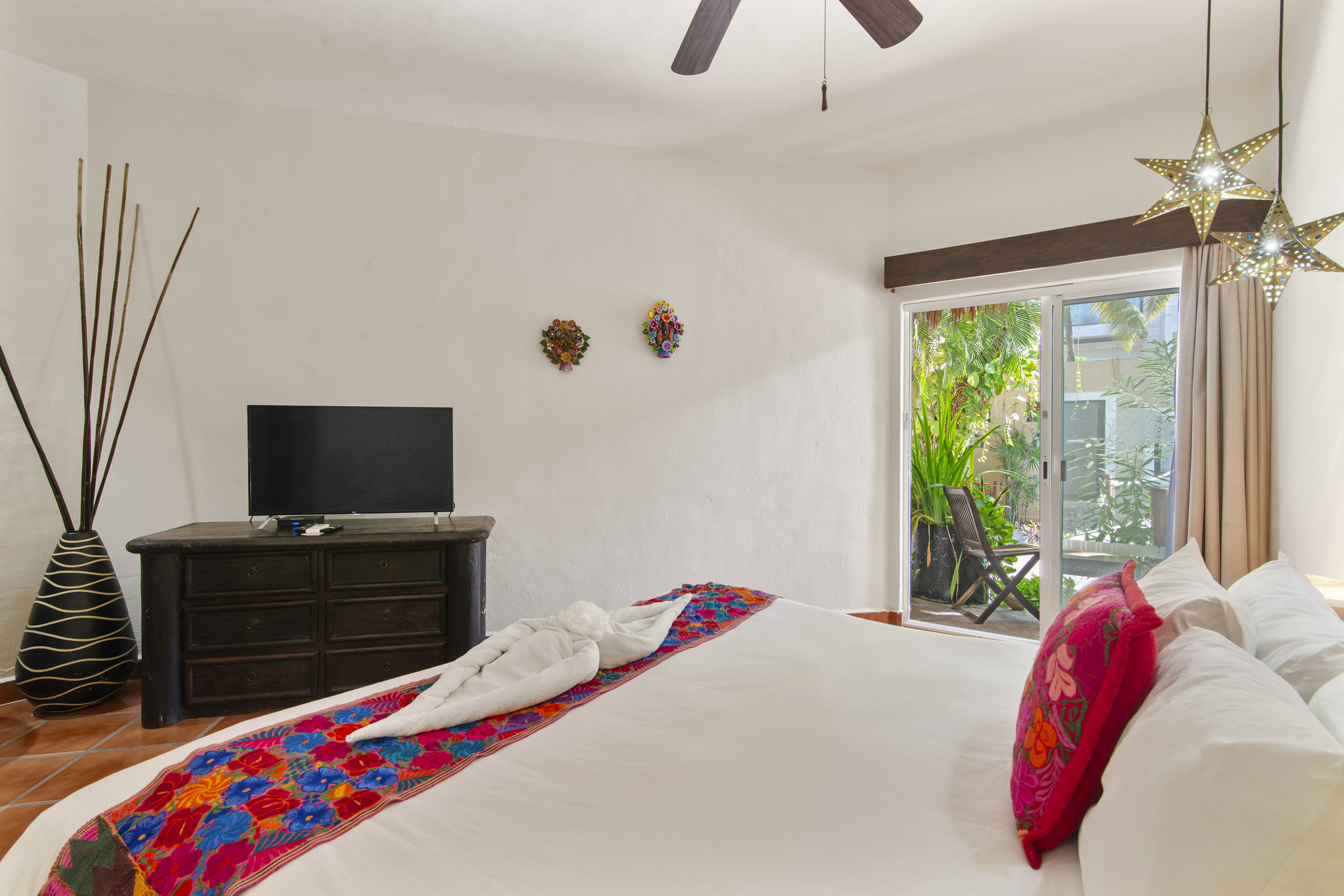 Riviera del Sol Amazing King Size Junior Suite 105