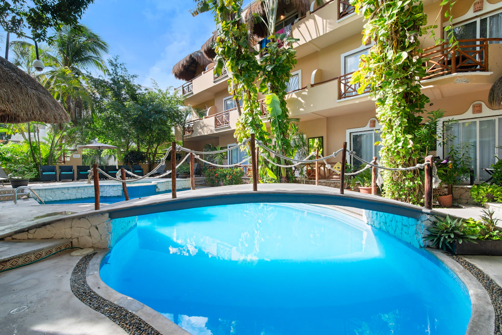 Riviera del Sol King Size Junior Suite, 105