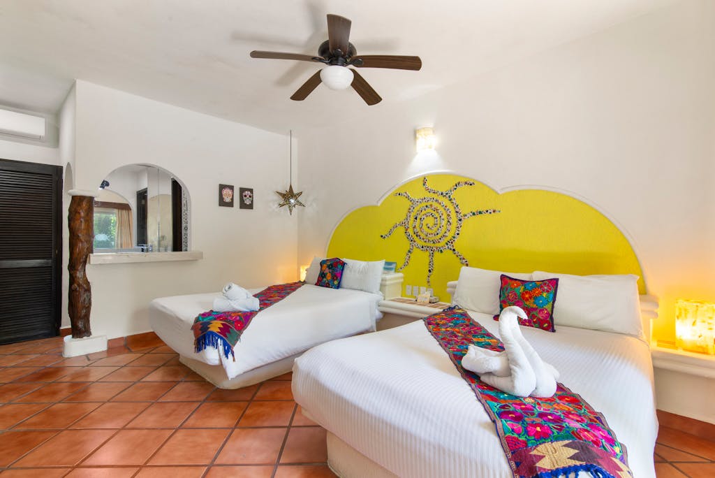 Riviera del Sol Double Queen Junior Suite, 107