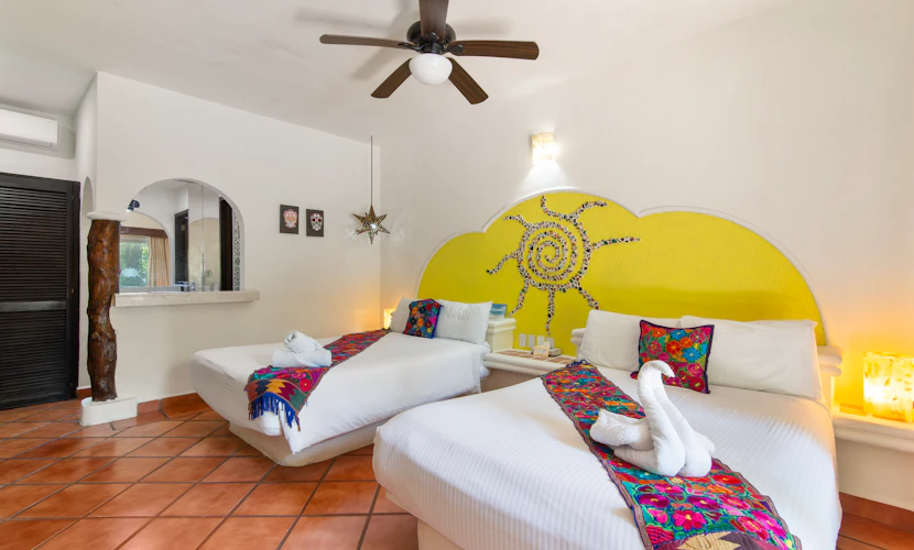 Riviera del Sol Amazing Double Queen Junior Suite 107