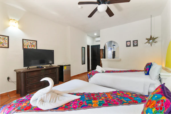 Riviera del Sol Amazing Double Queen Junior Suite 107