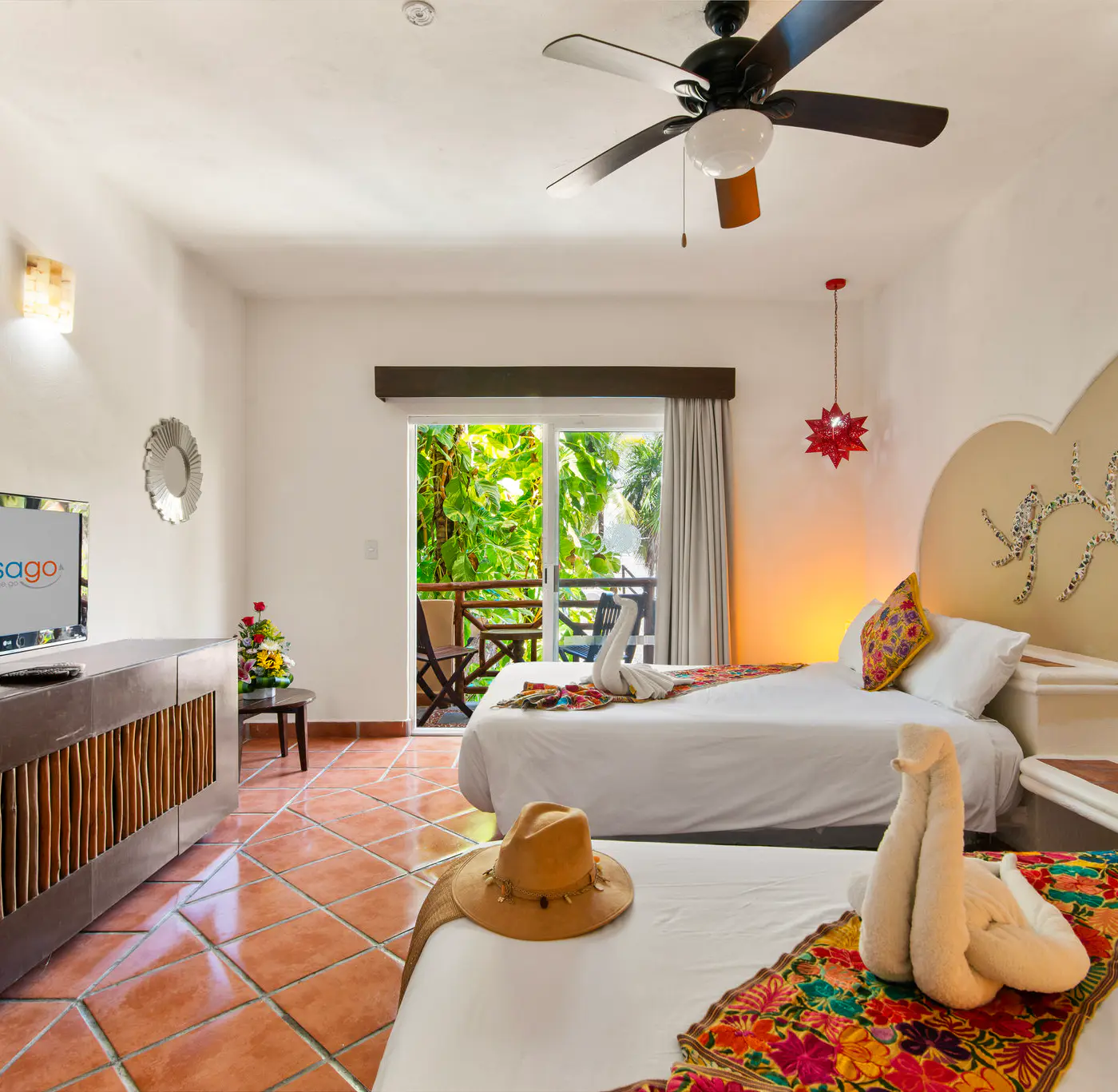 Riviera del Sol Double Queen Deluxe Suite, 203