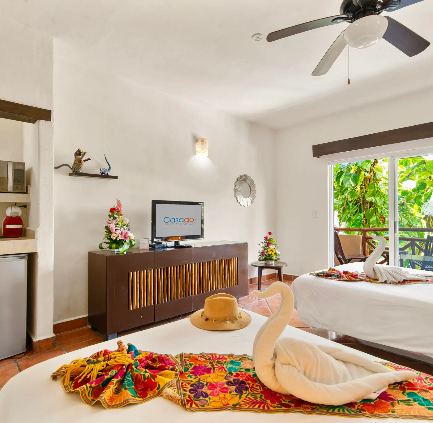 Riviera del Sol Double Queen Deluxe Suite, 203