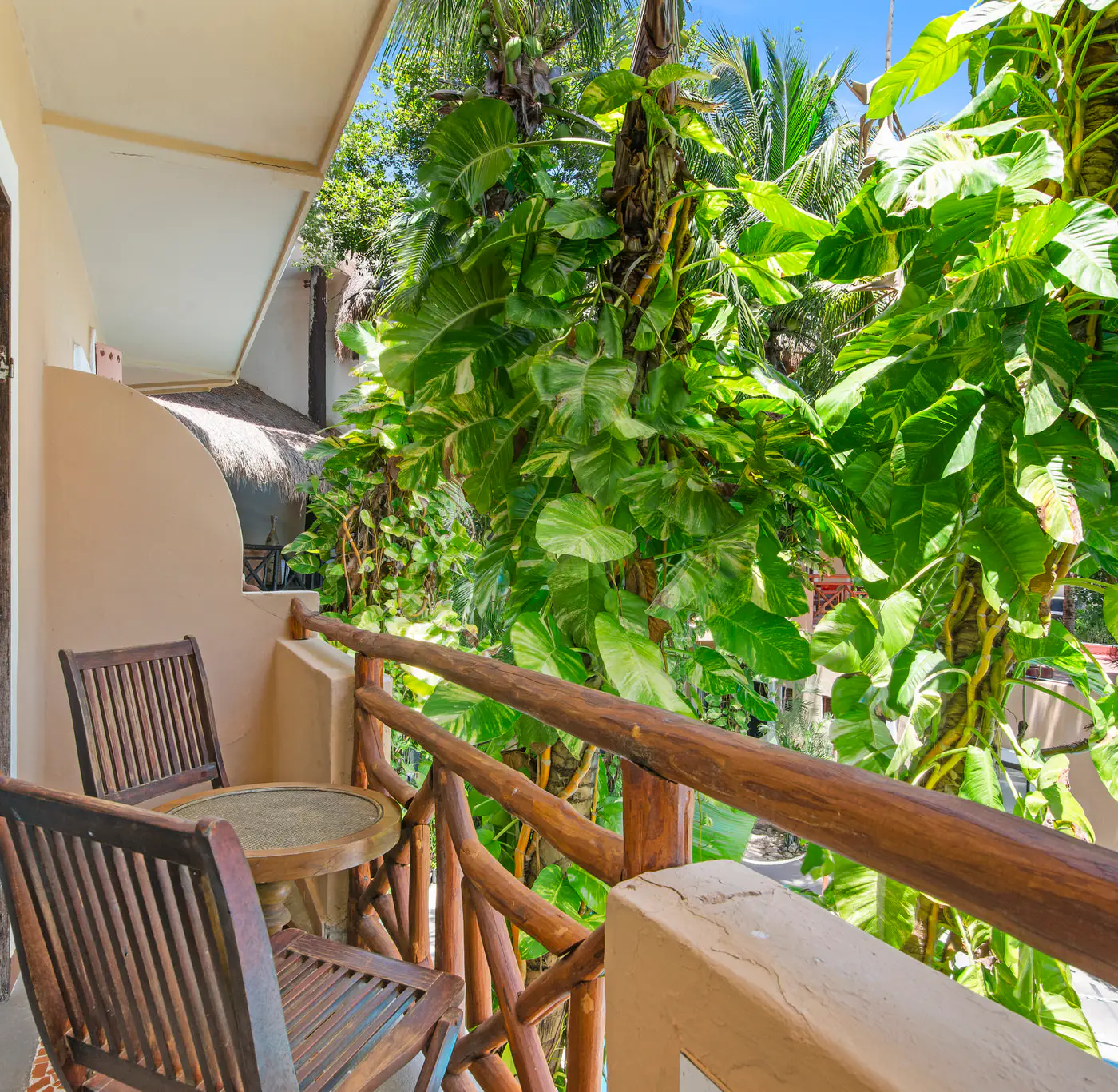 Riviera del Sol Double Queen Deluxe Suite, 203