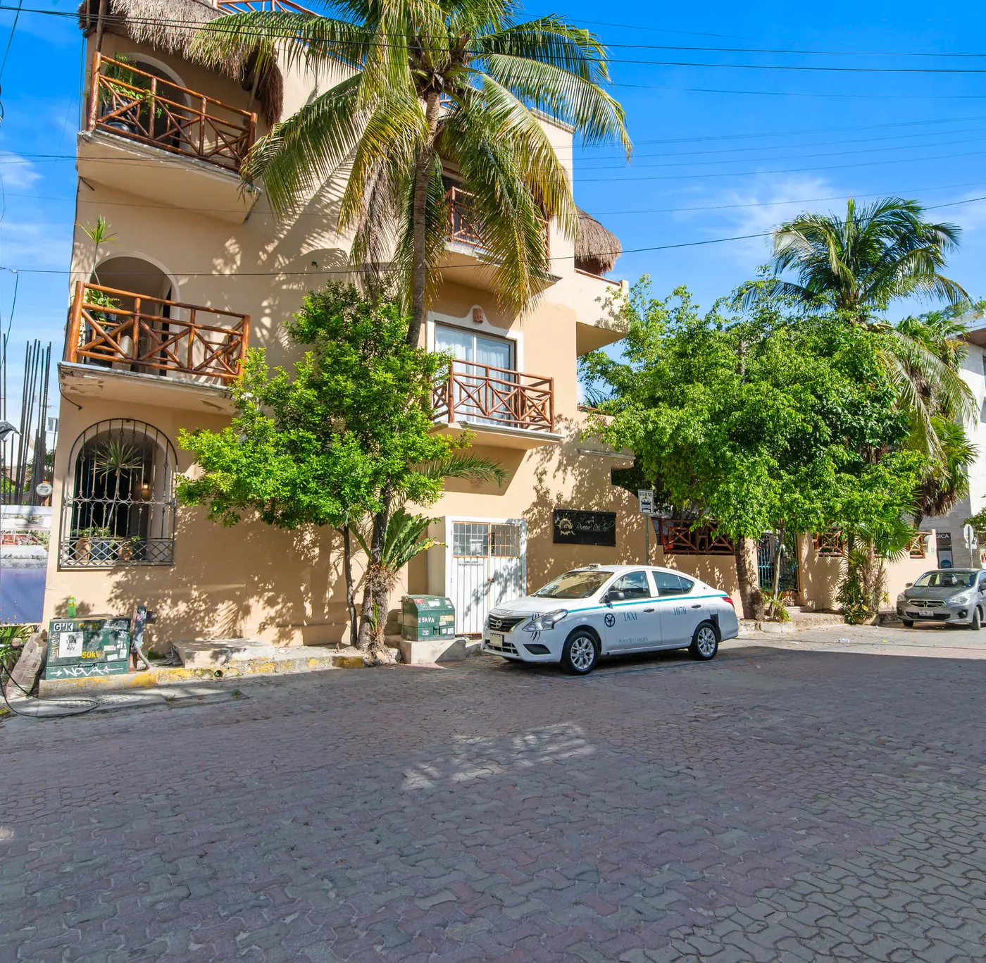 Riviera del Sol Double Queen Deluxe Suite, 203