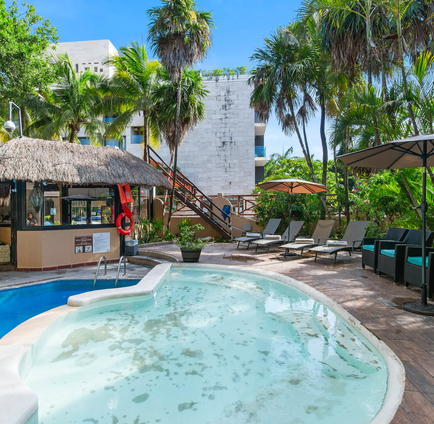 Riviera del Sol Double Queen Deluxe Suite, 204