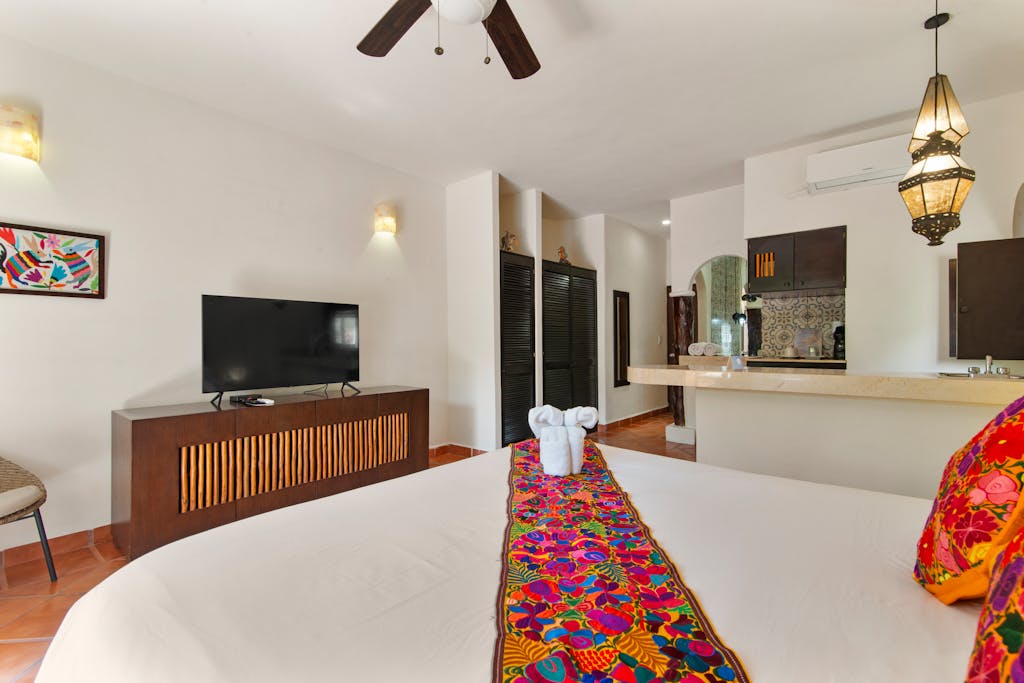 Riviera del Sol Amazing King Size Deluxe Suite 208