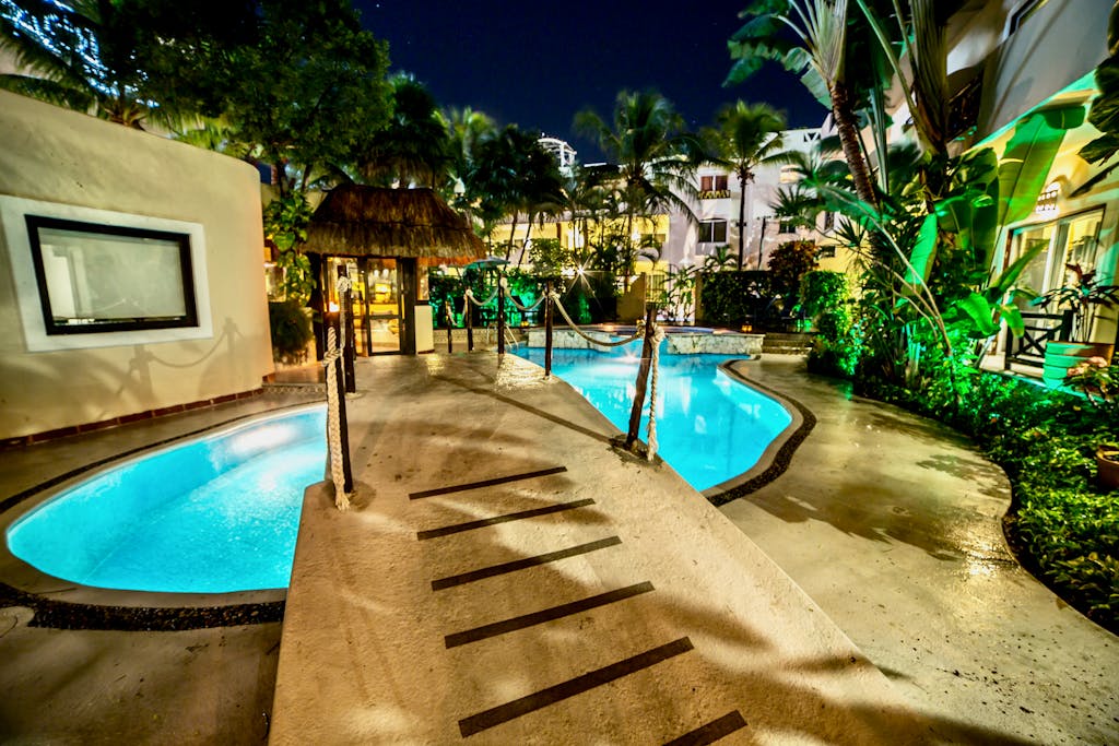 Riviera del Sol Double Queen Junior Suite, 303