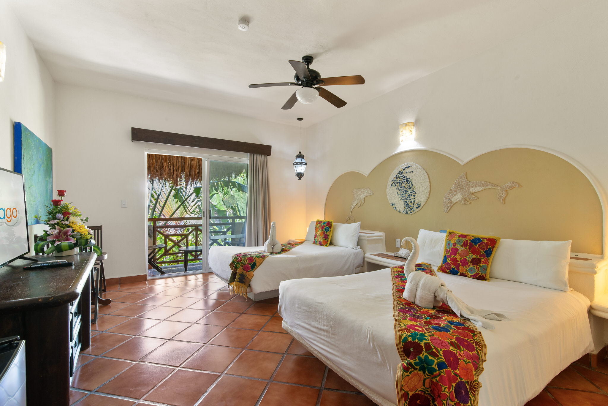 Riviera del Sol Amazing Double Queen Junior Suite 303