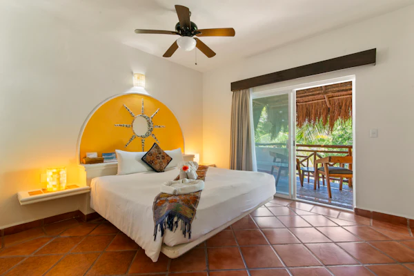 Riviera del Sol Amazing King Size Deluxe Suite 308