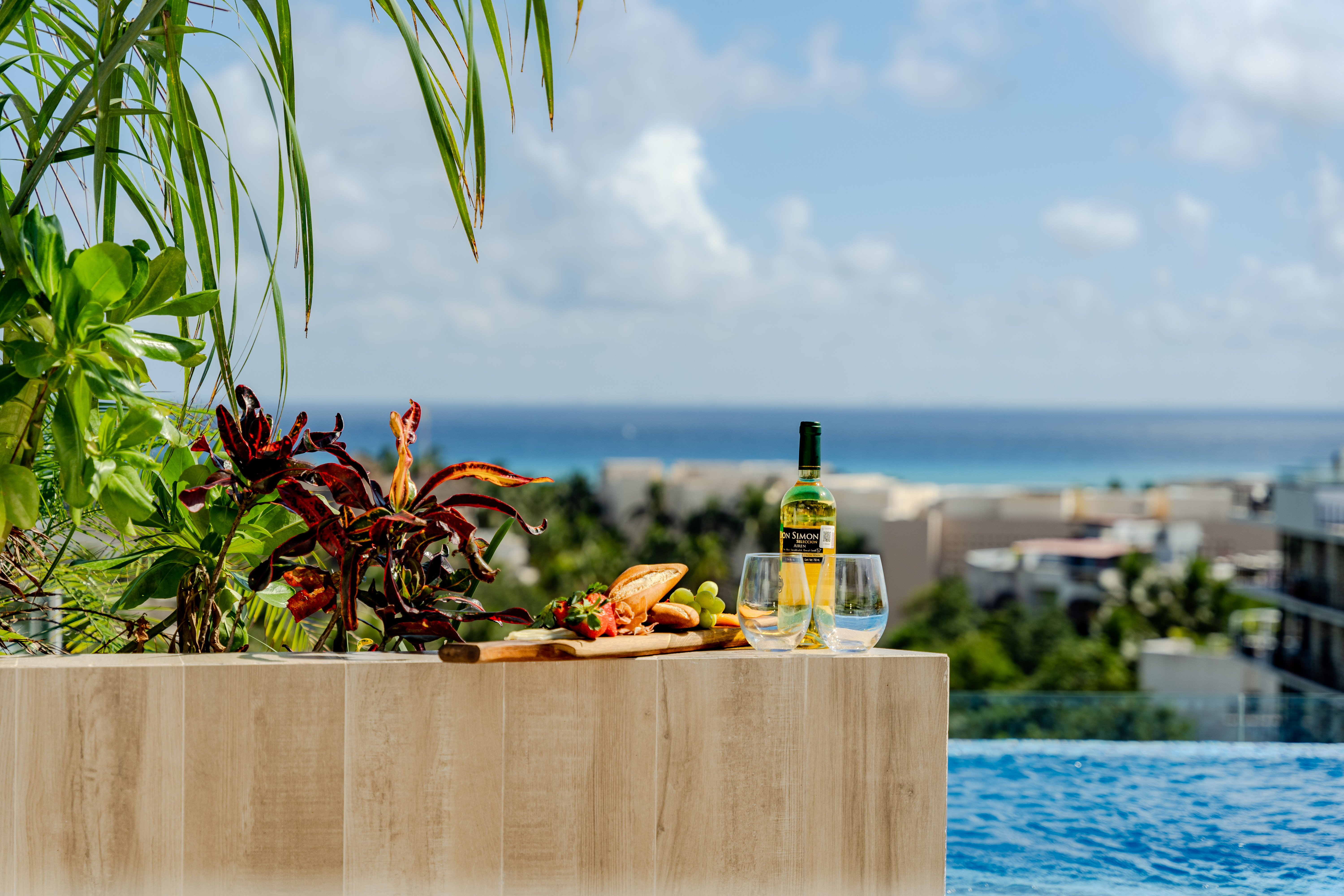 Sea Tower Studio | Infinity Pool w/ Ocean View