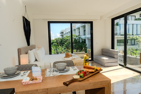 Sea Tower Studio | Infinity Pool w/ Ocean View