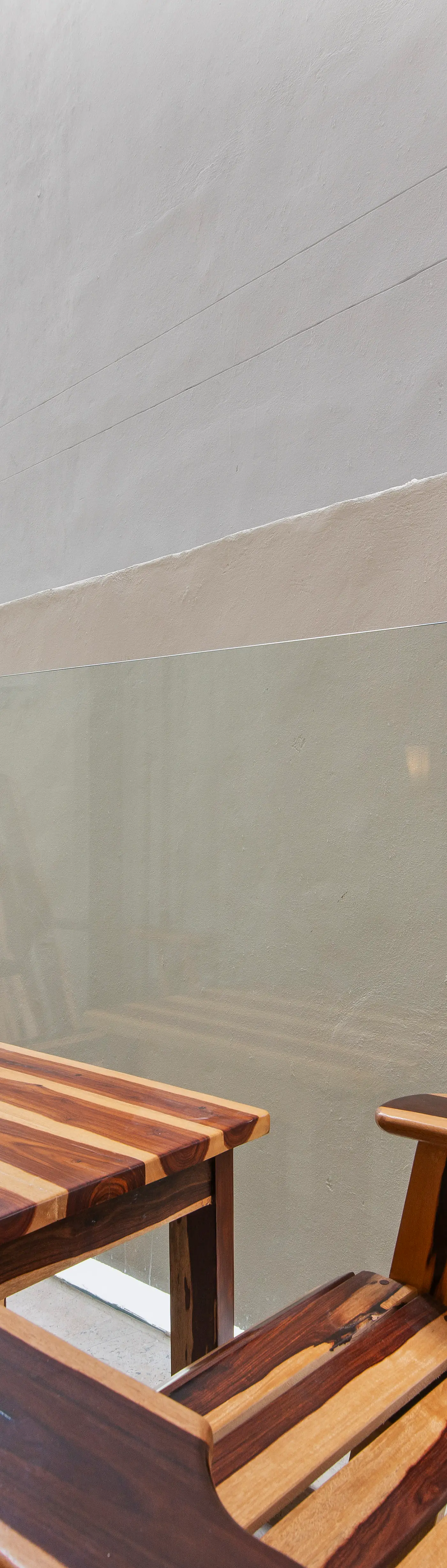 Paravian Paravian A303