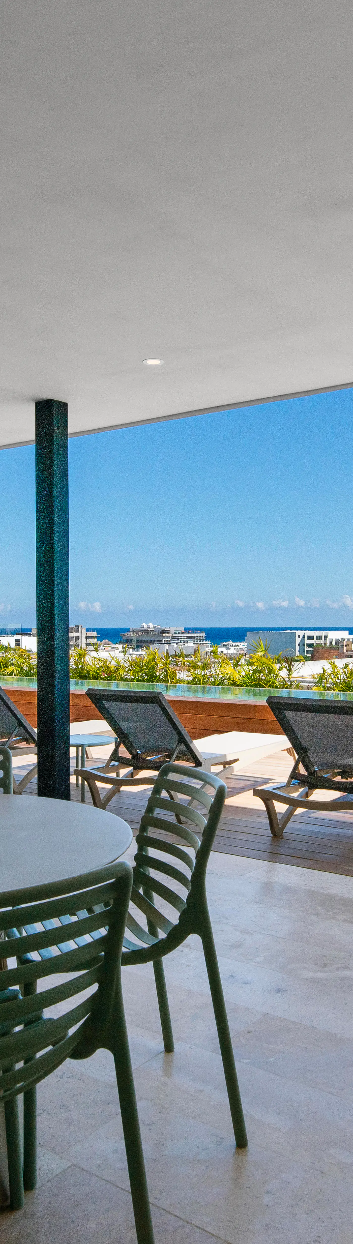 Paravian Paravian A303