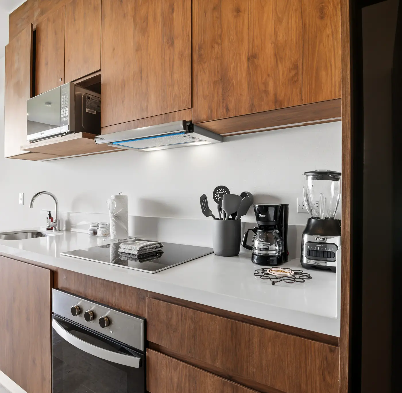 Paravian Paravian A505