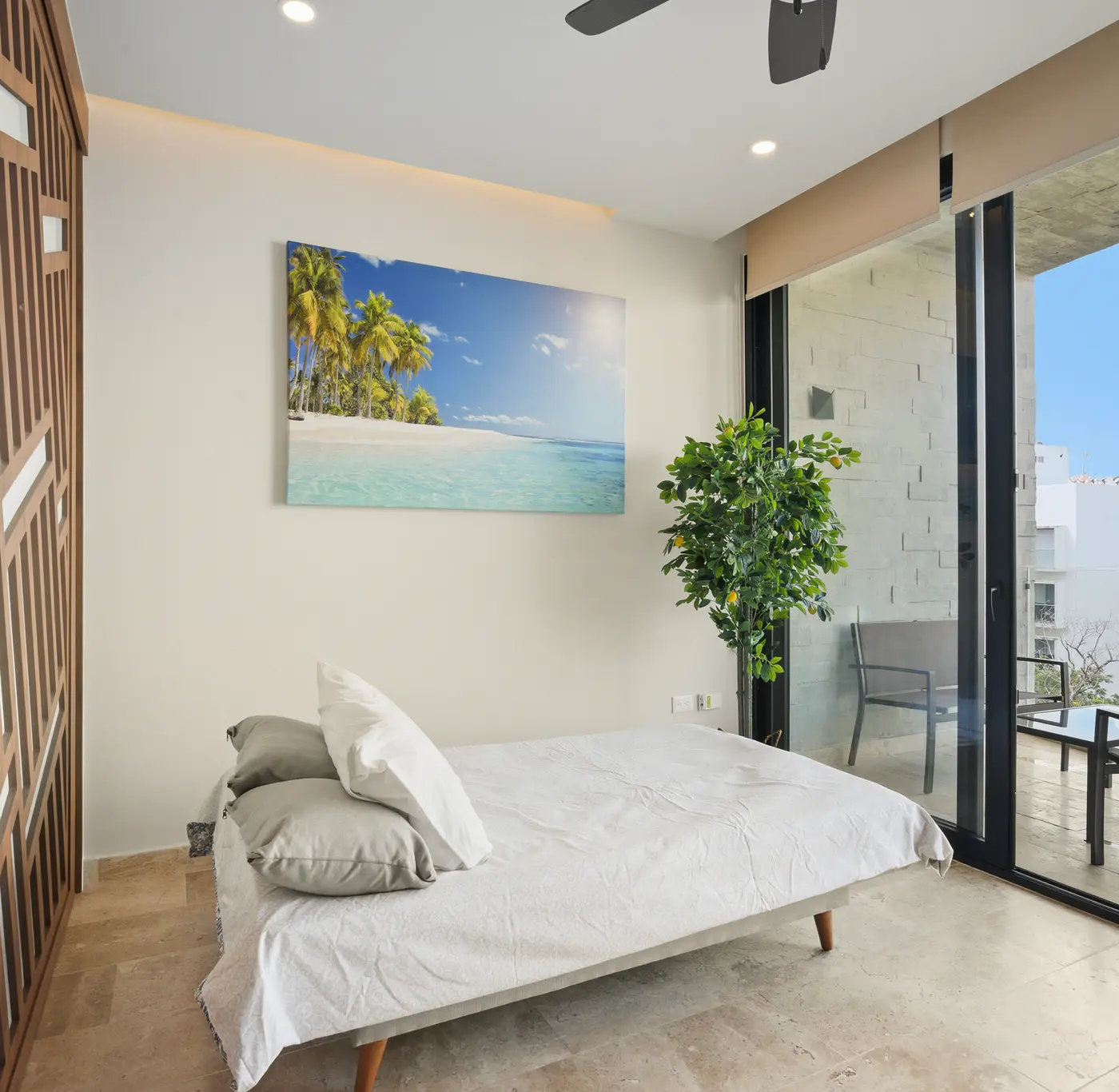 Paravian Paravian A505