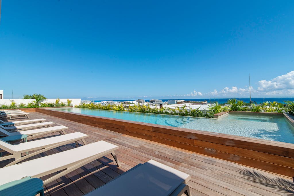 Central Suite | Terrace, Pool & Gym | Casago
