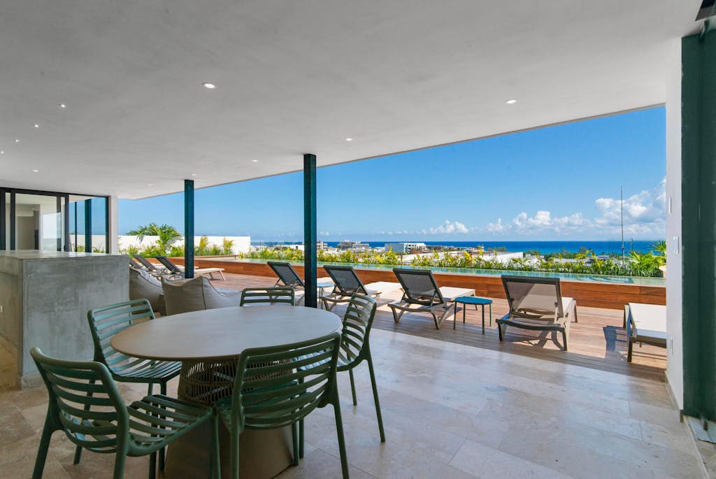 Location & Luxury | Terrace w/ Pool & Gym | Casago