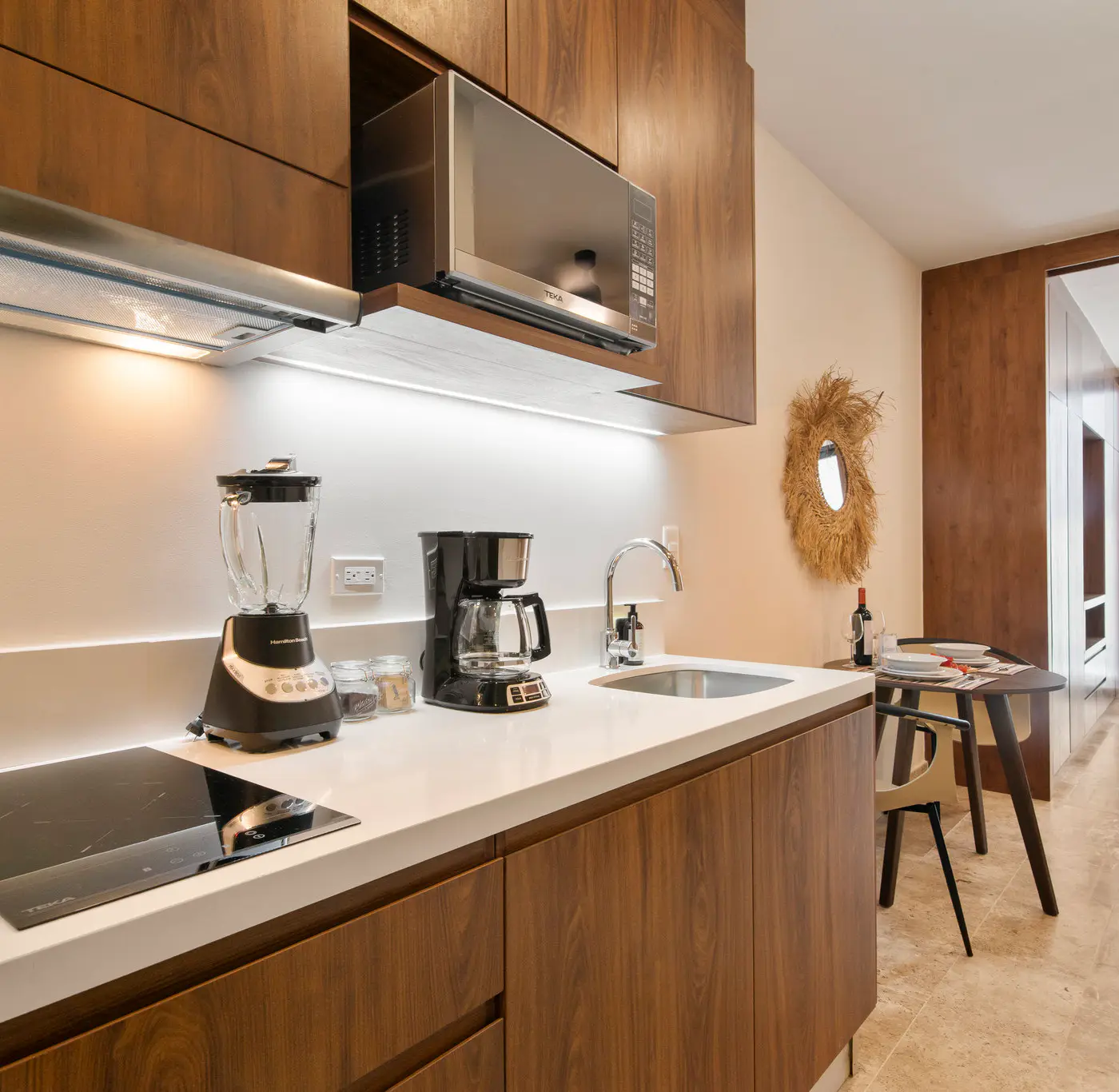 Paravian Paravian A302