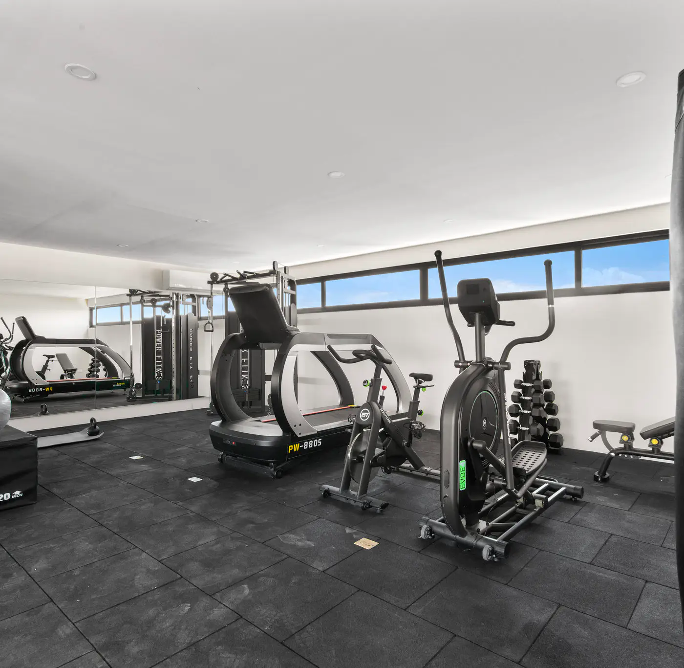 Paravian Paravian A302