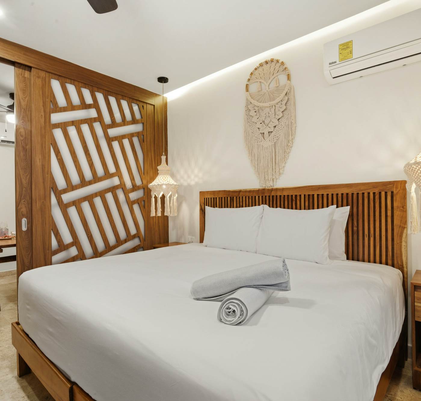 Paravian Paravian A201