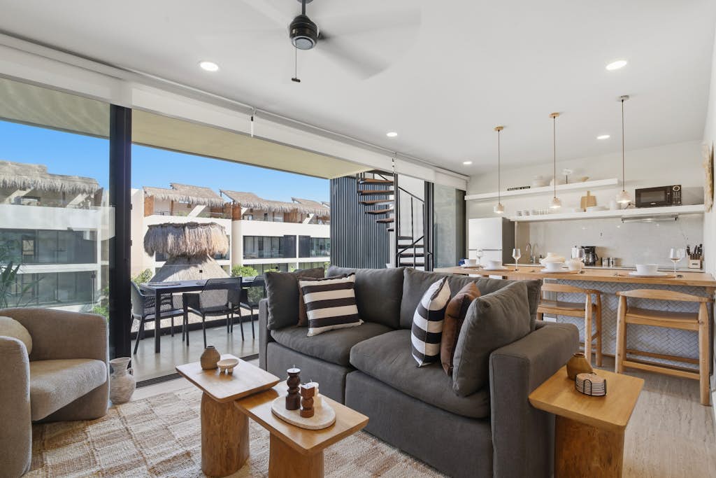 2BR Penthouse | Terrace & Plunge Pool | Casago