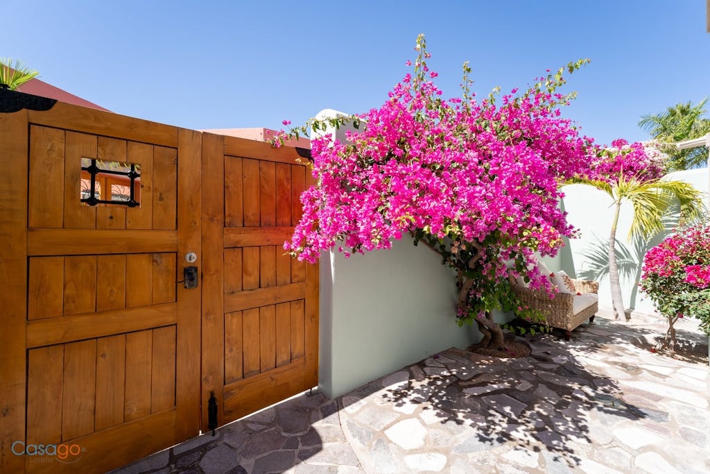 Discover this charming 2-bedroom home located in Founders area!