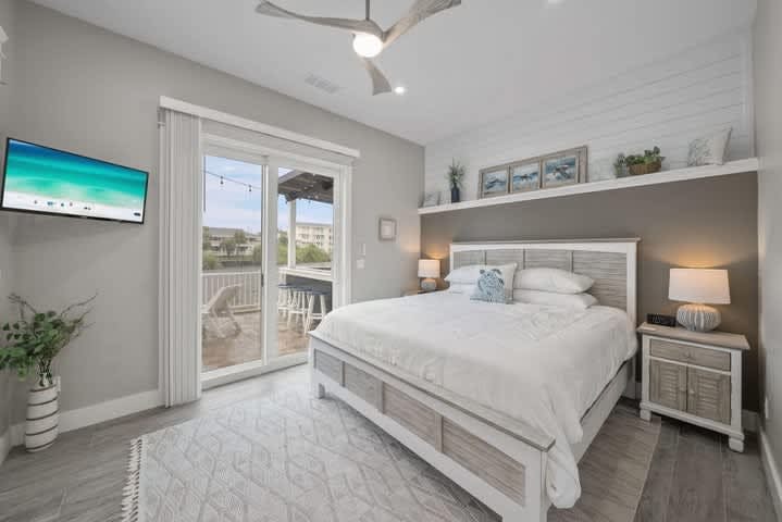 Stunning custom coastal hideaway with private pool