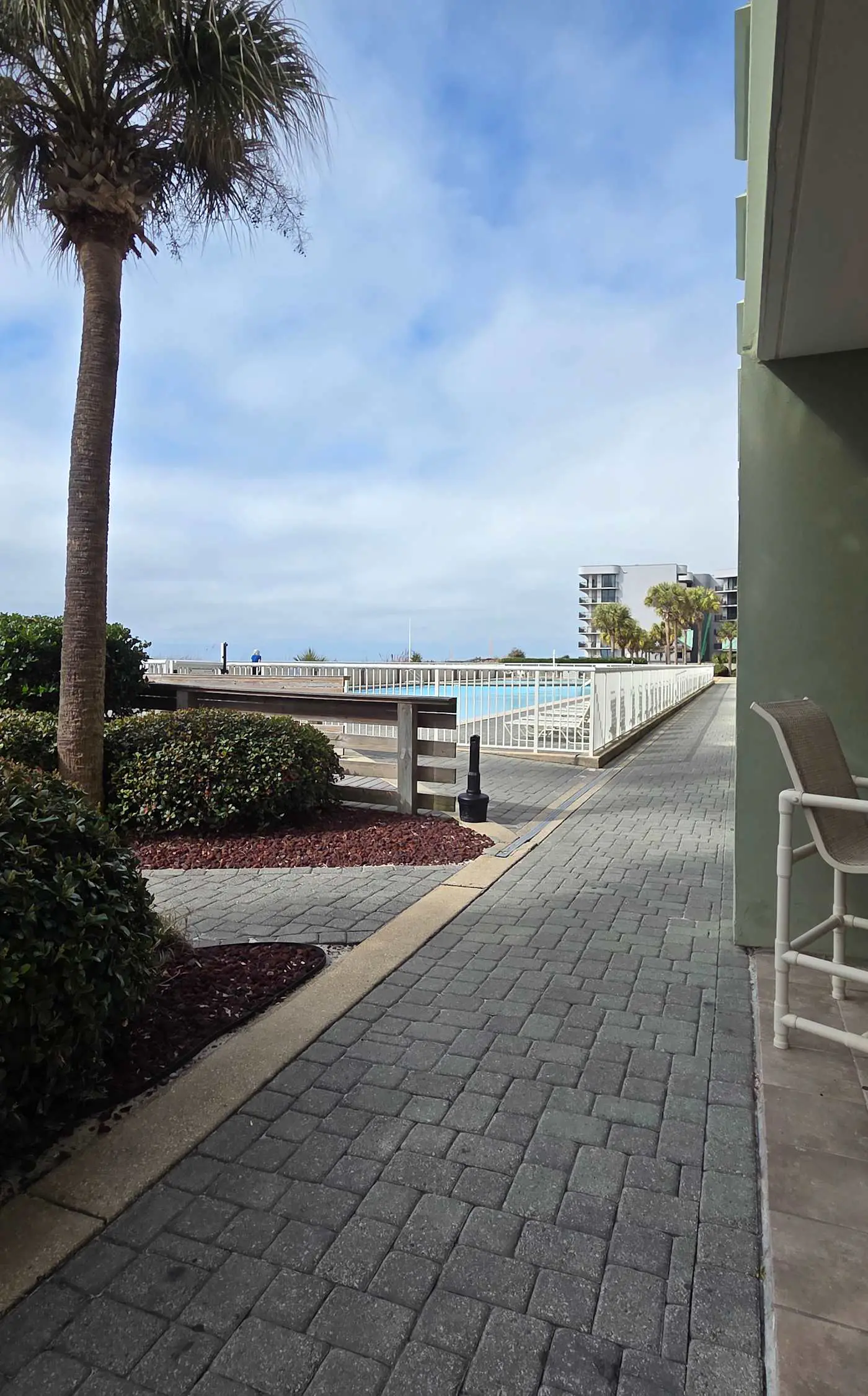 Gulf Front condo with Beach access and shared Pool