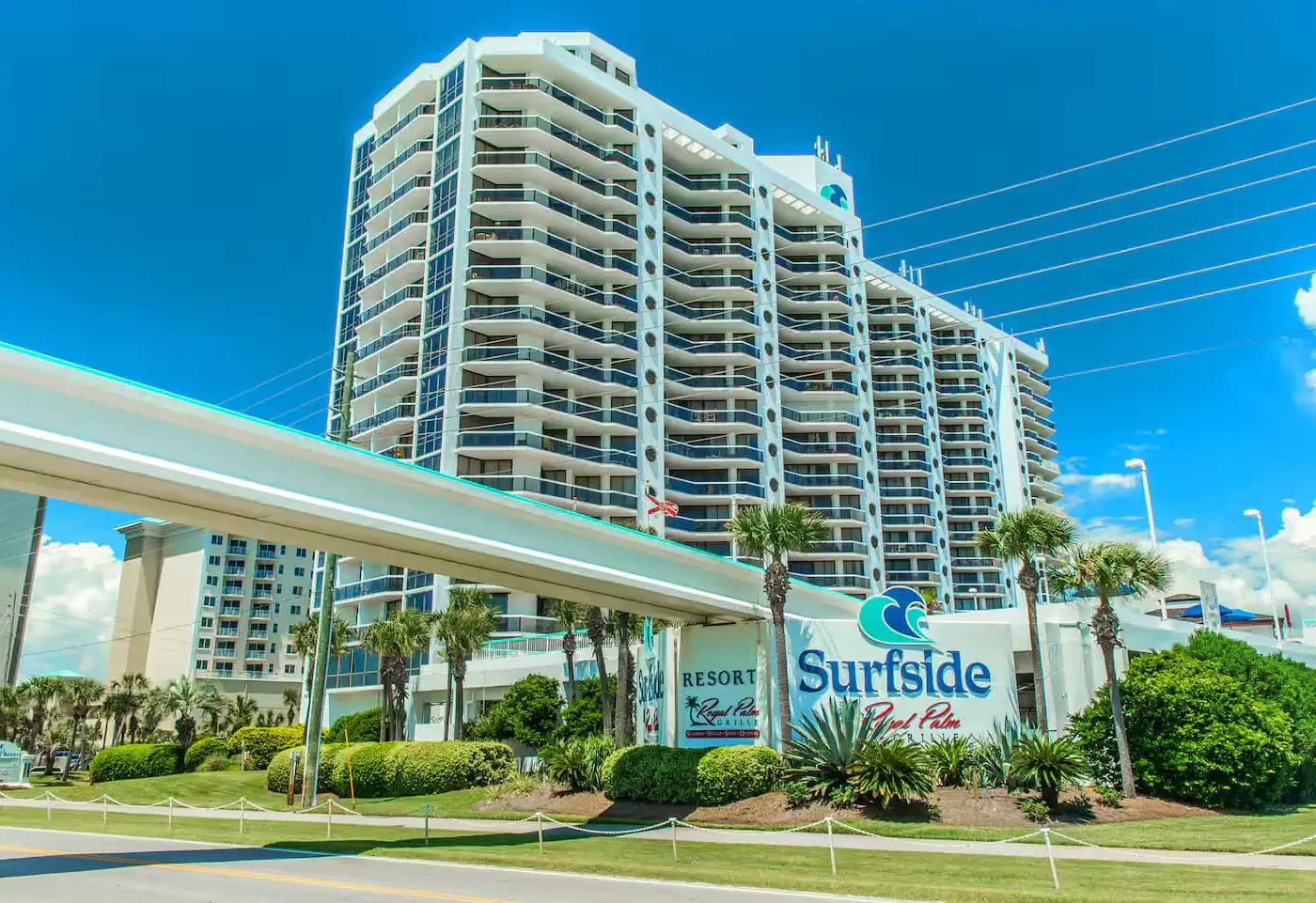 Charming condo, with shared pool, Gym, and Tennis