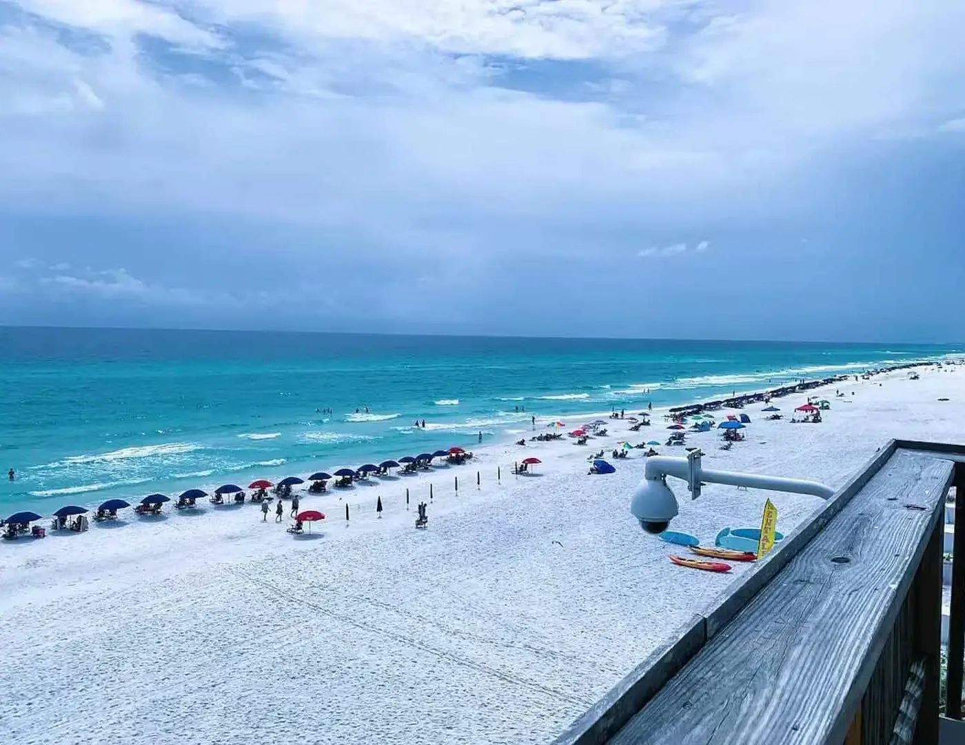 Charming condo, with shared pool, Gym, and Tennis