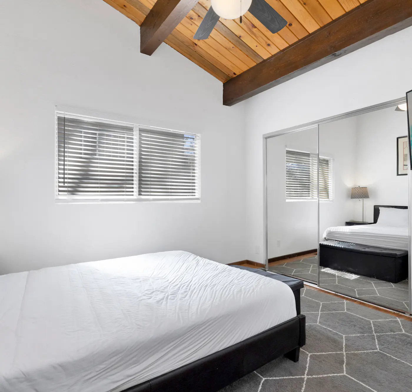 2655 - Moonlight Manor