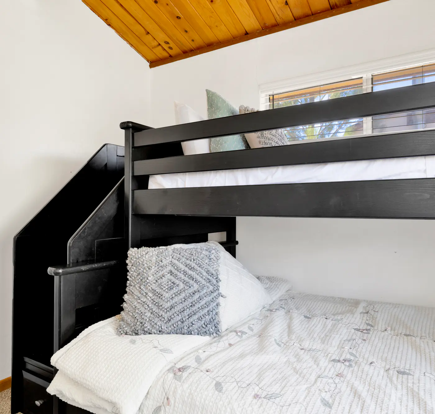 2655 - Moonlight Manor