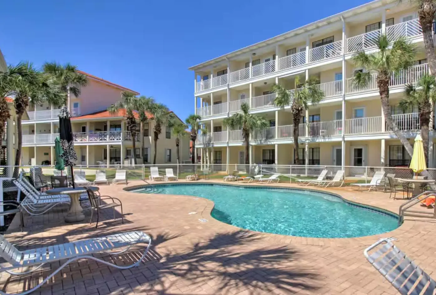 Gated community close to beach! Pool and tennis!