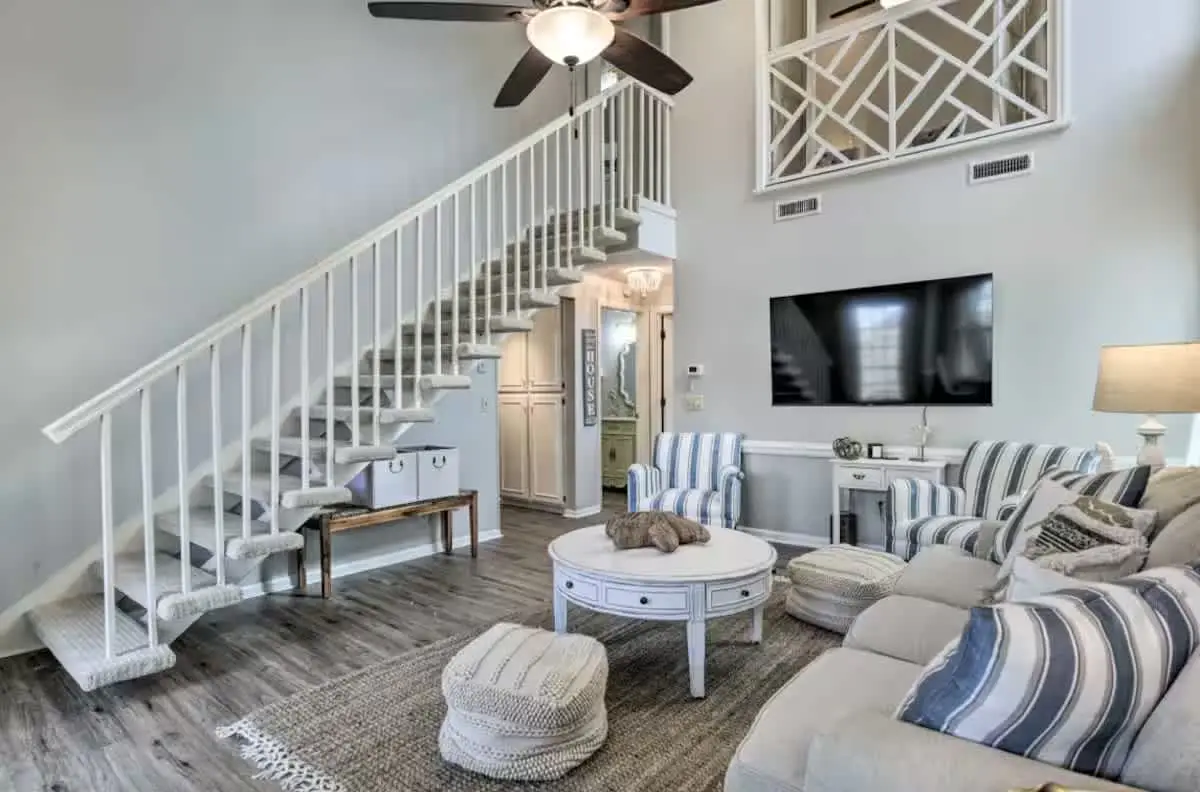 Gated community close to beach! Pool and tennis!