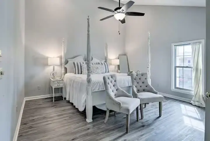 Gated community close to beach! Pool and tennis!