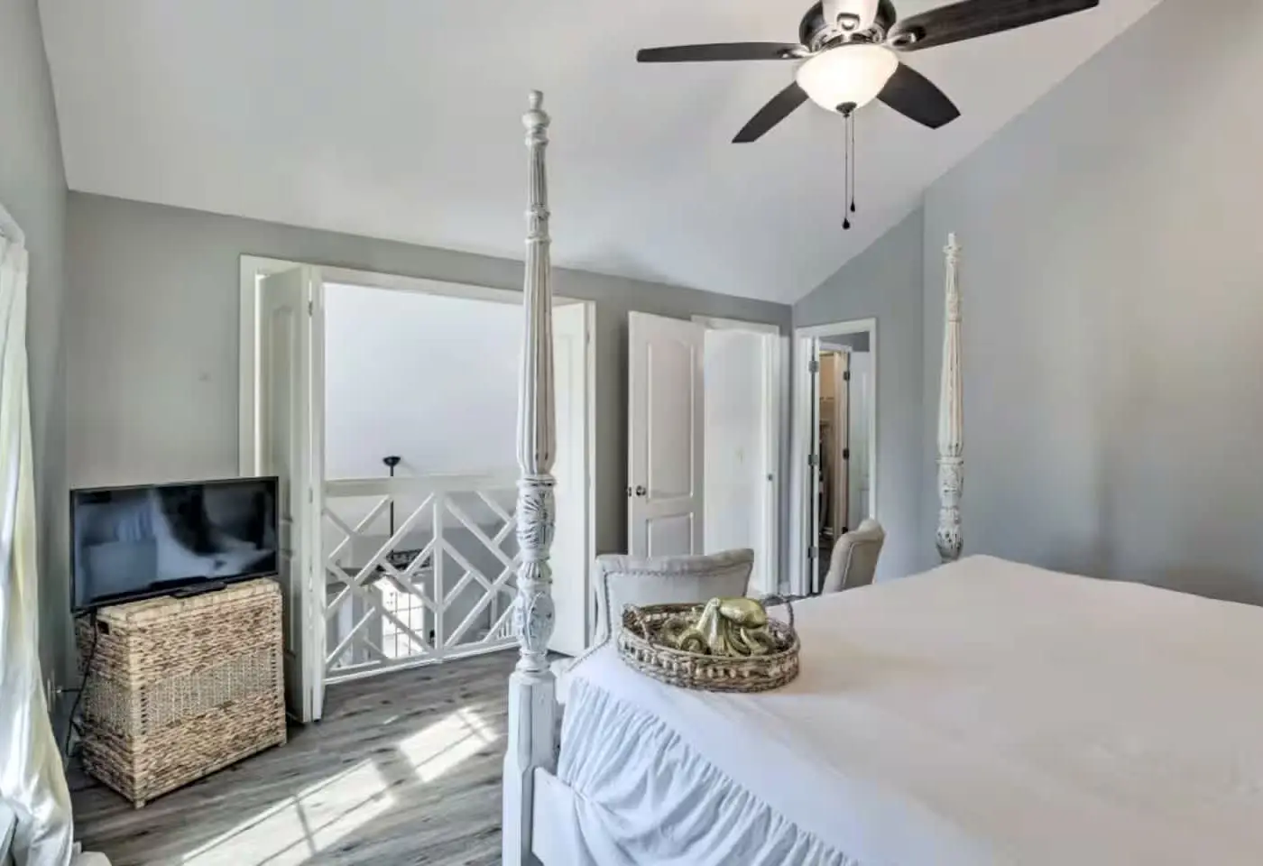 Gated community close to beach! Pool and tennis!