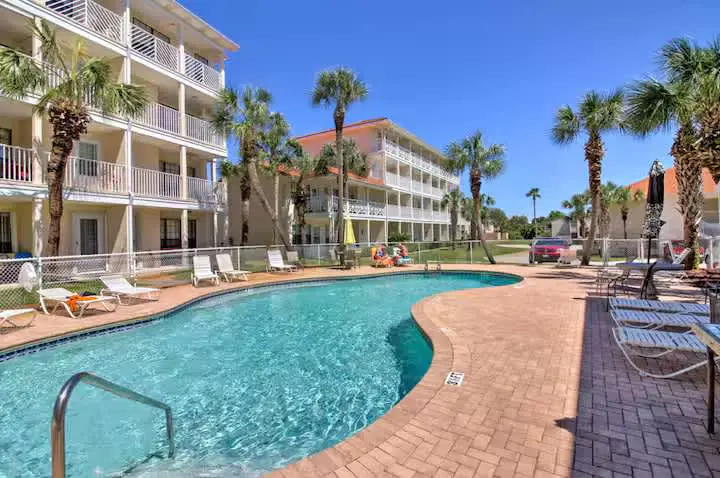 Gated community close to beach! Pool and tennis!